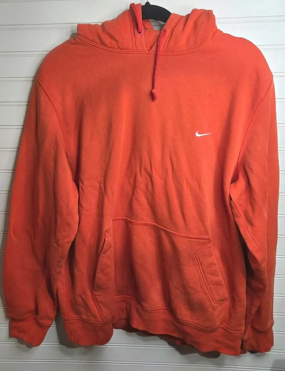 Nike Men’s Large Orange Pullover Hoodie Embroidered Swoosh Sweatshirt